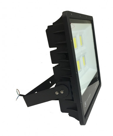 Светодиодный прожектор R 400 Вт COB IP66